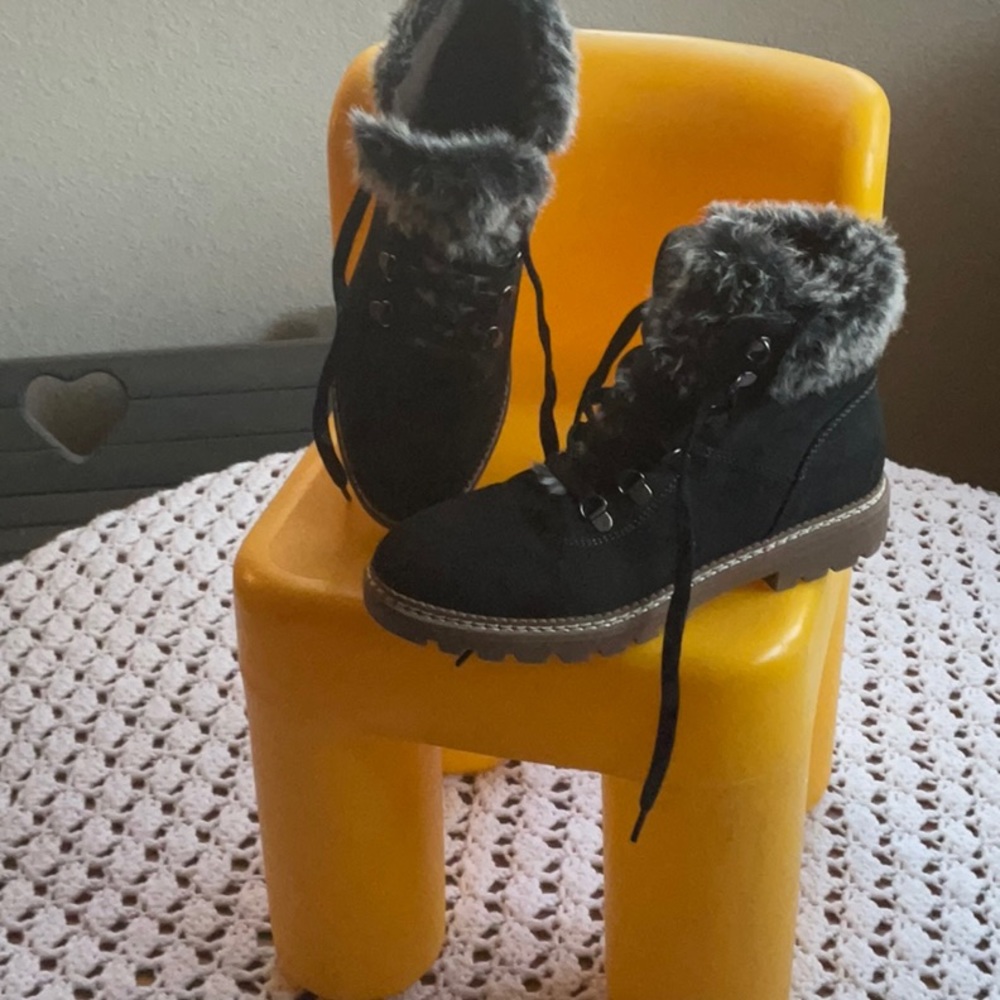 Nwot corkys boots